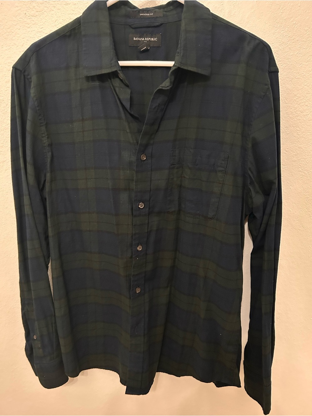Banana Republic Dark Green and Navy Plaid Button-Down Shirt, Size Large